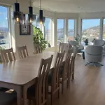 Villa With Heated Pool And Magnificent View *