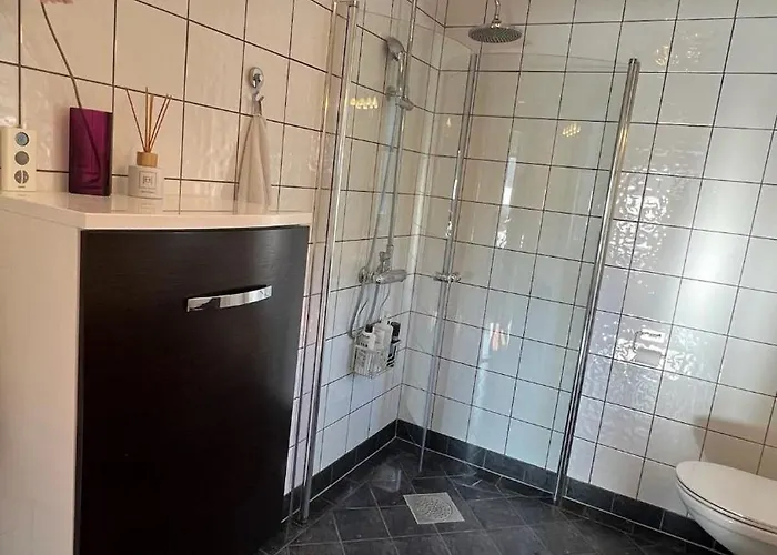 Villa With Heated Pool And Magnificent View Bergen