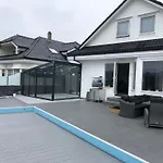 Вилла With Heated Pool And Magnificent View