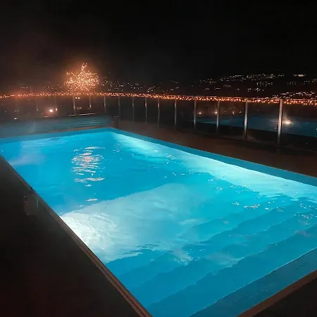 Villaer With Heated Pool And Magnificent View *