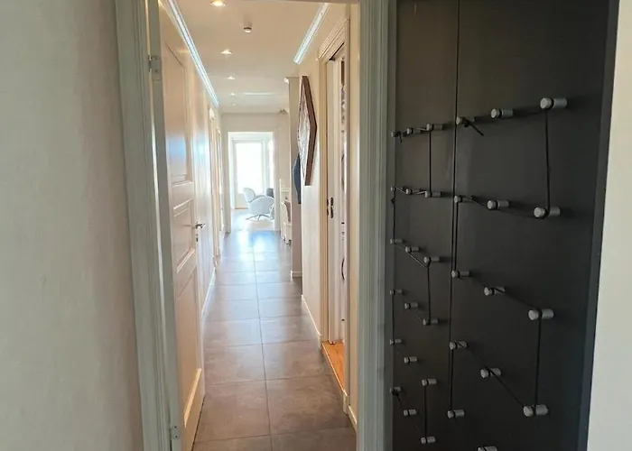 With Heated Pool And Magnificent View Villa *