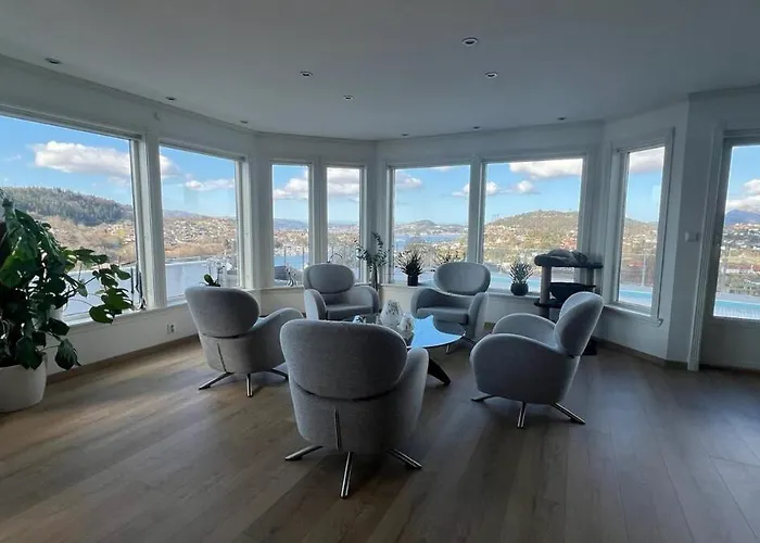 With Heated Pool And Magnificent View Берген
