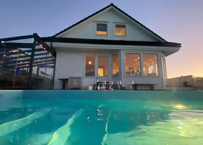 With Heated Pool And Magnificent View Вилла