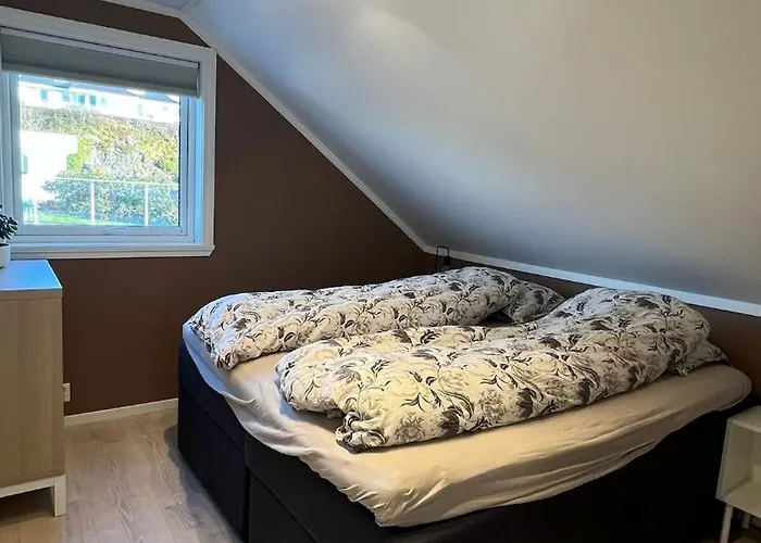 Вилла With Heated Pool And Magnificent View