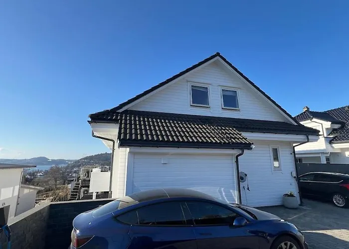 With Heated Pool And Magnificent View Bergen