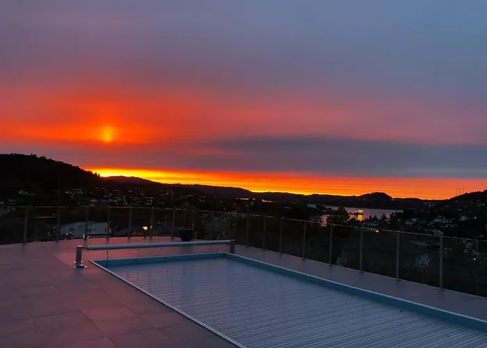 With Heated Pool And Magnificent View Вилла Берген