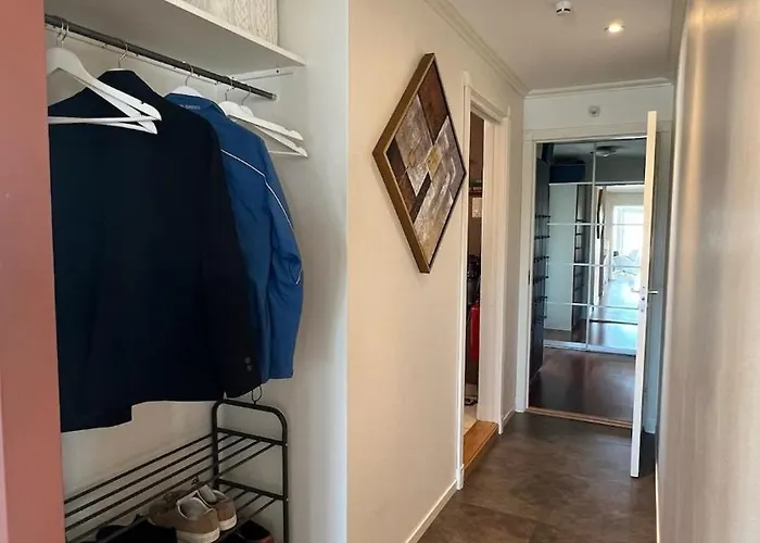 Вилла With Heated Pool And Magnificent View