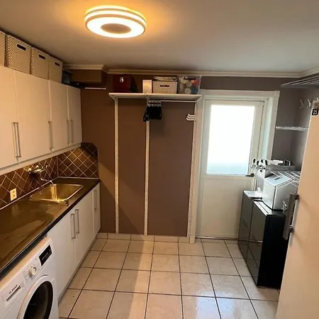 With Heated Pool And Magnificent View ברגן