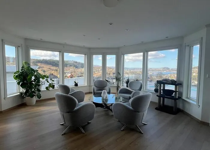 With Heated Pool And Magnificent View *